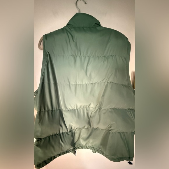ZARA Men’s Green Puffer Vest - Picture 4 of 4